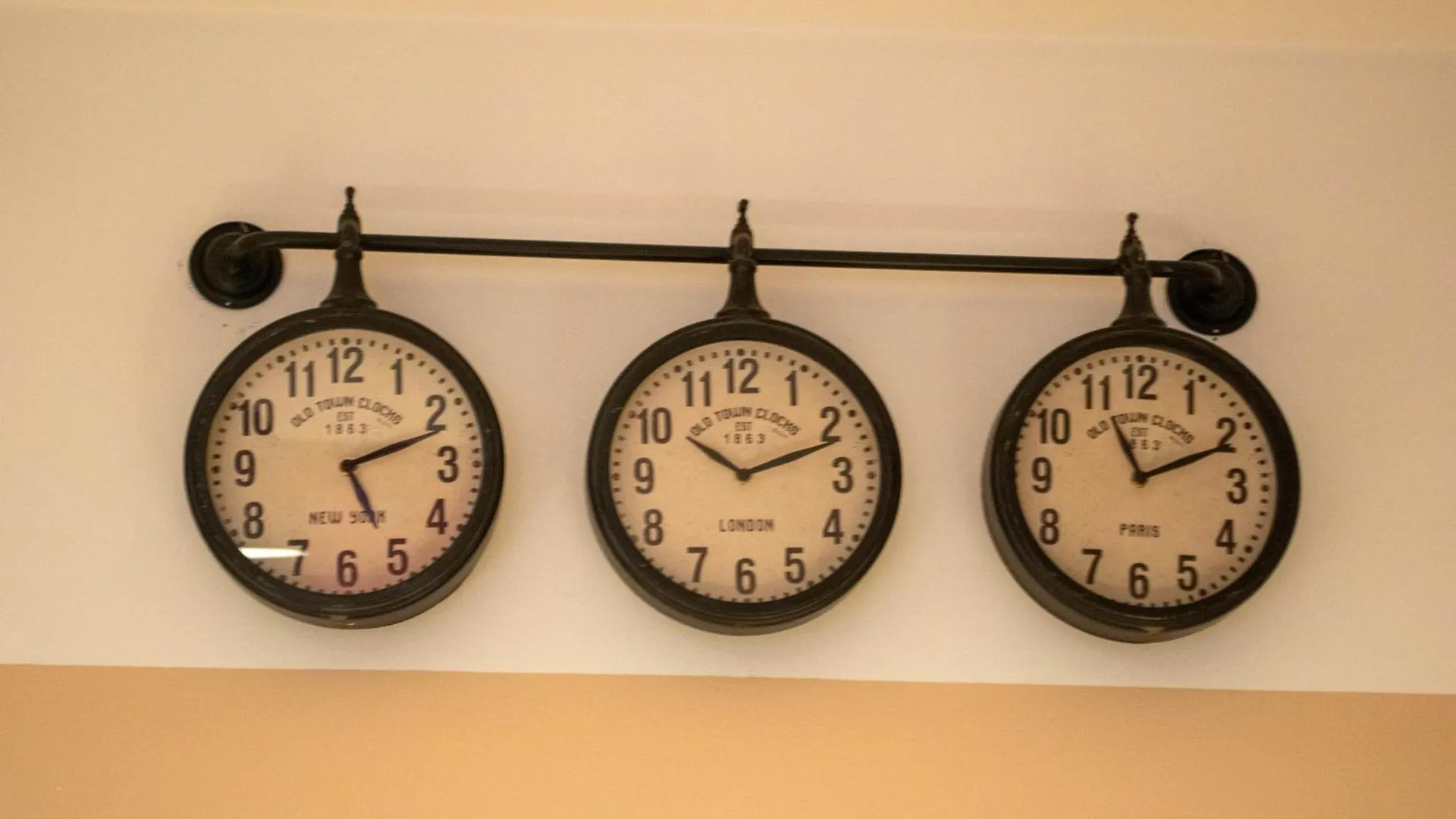 Bed and Breakfast Emmanueli65 fronte clinica tripla Piacenza Italia